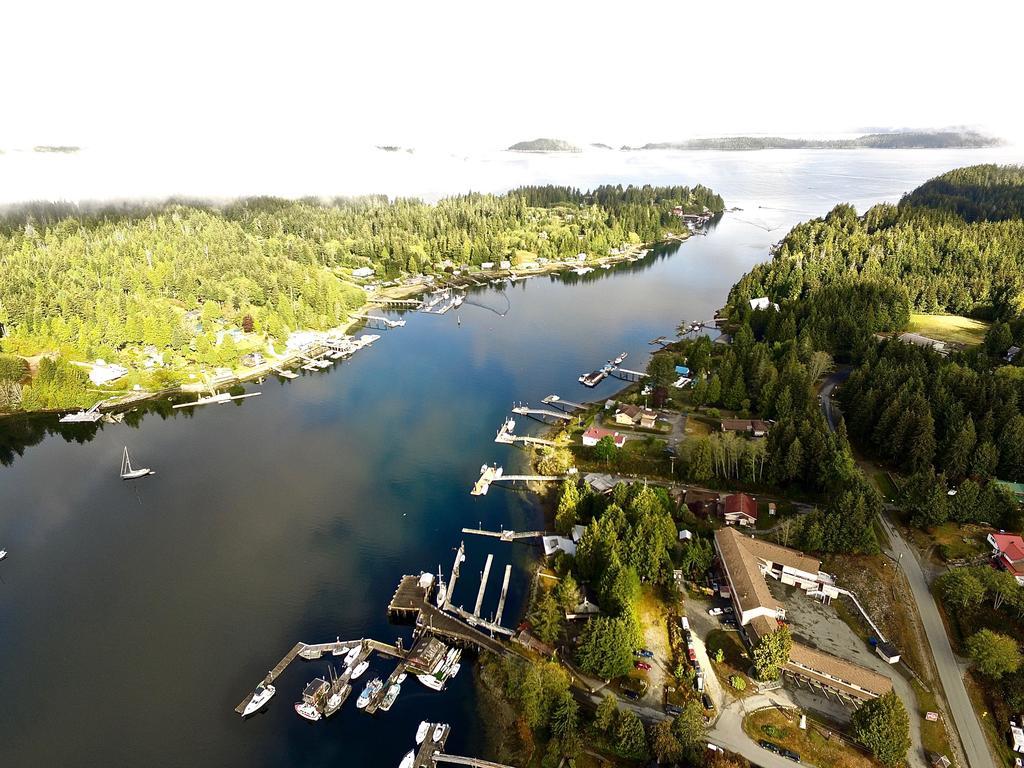 The Bamfield Motel Salmon Beach Eksteriør bilde